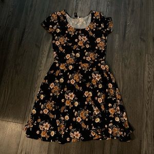 Cute forever 21 flower dress!